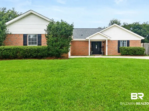 105 Oakwood Ave, Fairhope, AL 36532