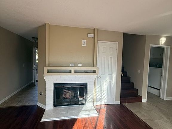 4th image of 1465 E Lexington Ave Unit 8C