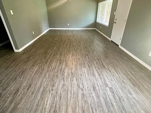 3rd image of 2629 Lori Ln