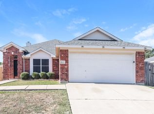 8152 Hulen Park Cir, Fort Worth, TX 76123