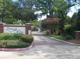 312 Pine Creek Dr, Friendswood, TX 77546