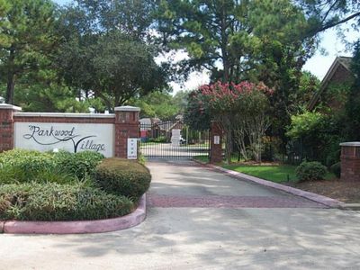 312 Pine Creek Dr, Friendswood, TX, 77546