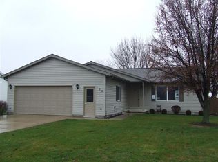 126 Concord Farm Rd, Englewood, OH 45322