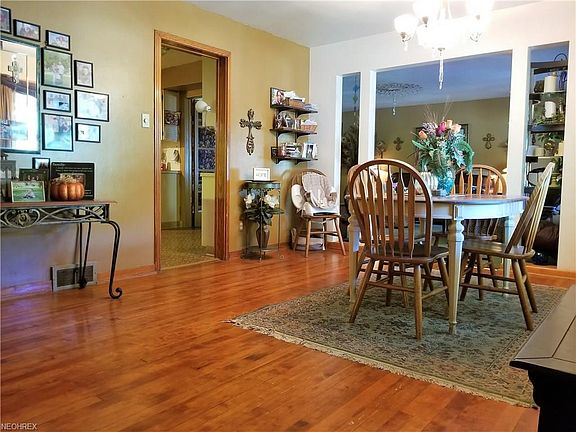 2nd image of 82 Forest Hill Dr