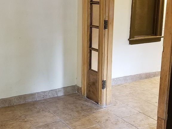 3rd image of 6938 S Cregier Ave APT 109