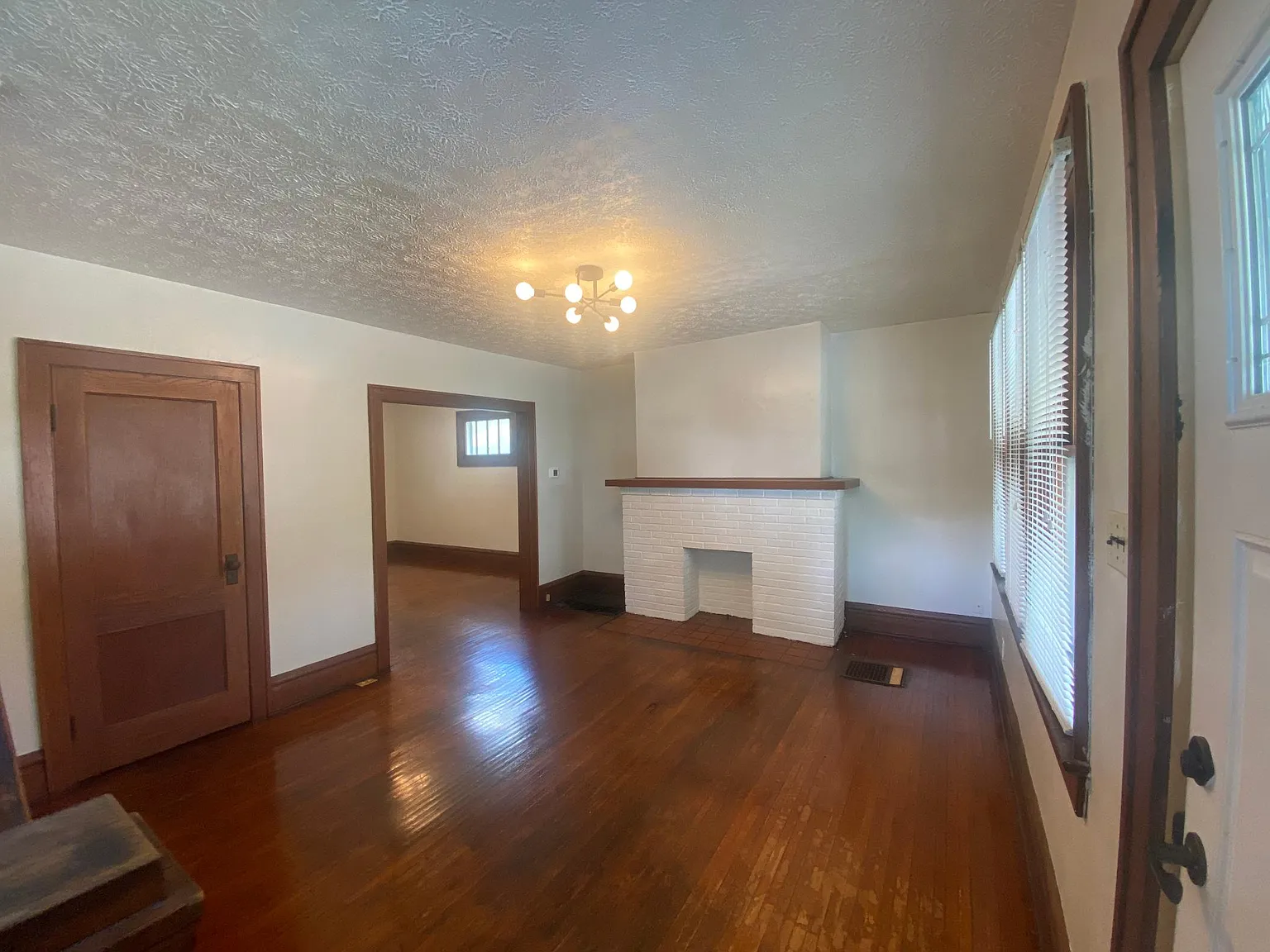 2 bed, 1150 sqft, $1,350 — Photo 4