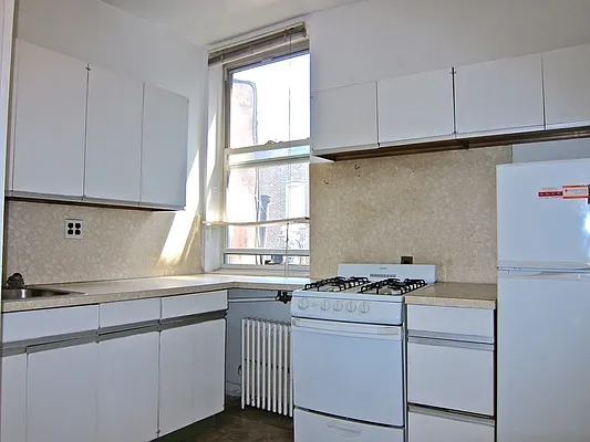 Rented by James Everett Lewis, LREB | media 8