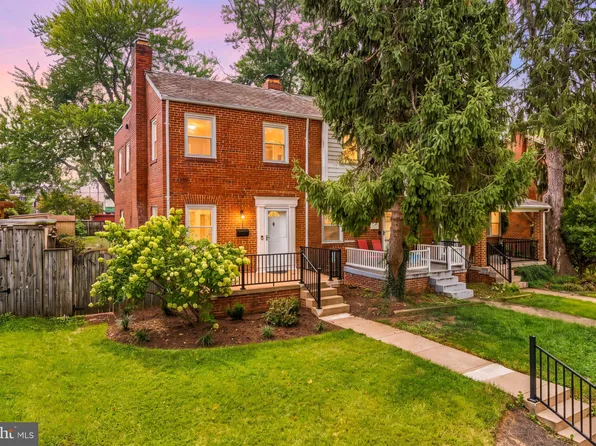 911 Varnum St NE, Washington, DC 20017