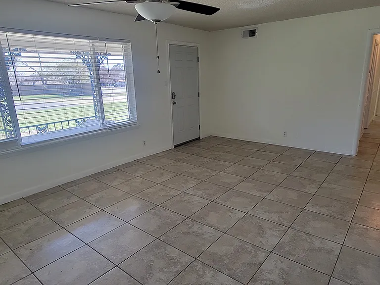 1305 Yates Dr — Photo 23