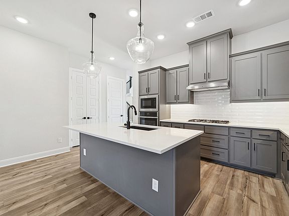 7th image of this home
