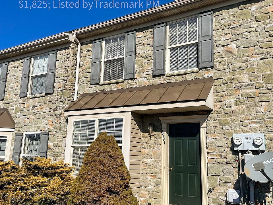 1st image of 1921 Shady Oak Dr
