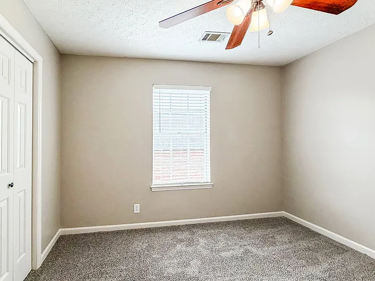 142 S Birchwood Dr — Photo 14