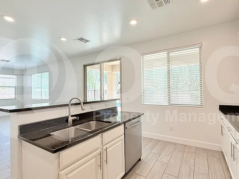 4477 S Leisure Way — Photo 6