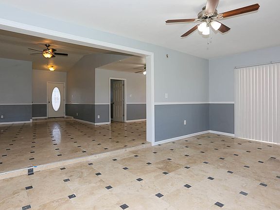4th image of 4017 E Dorcas Cir