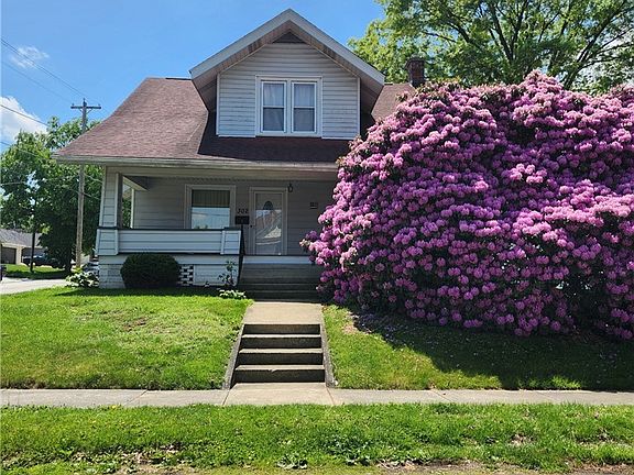 2nd image of 302 Park St