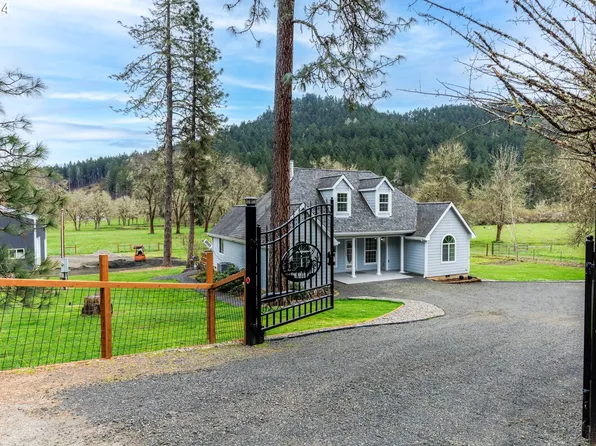 1764 Larson Rd, Roseburg, OR 97471
