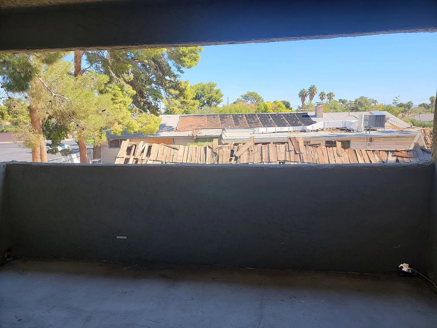 E. Harmon Ave 1773 — Photo 4