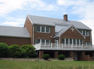 18593 Metompkin Rd, Parksley, VA 23421