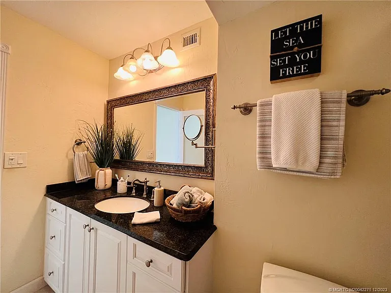 9900 S Ocean Dr #810 — Photo 63