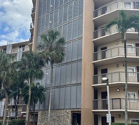 3rd image of 3301 N Country Club Drive #506