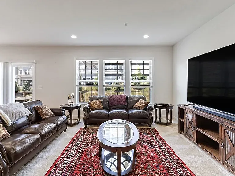 20 Cherry Ln — Photo 10