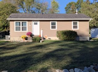 10033 Nimphie Rd, Fenton, MI 48430