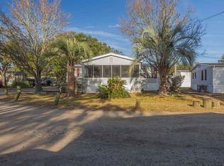 332 Yucca Cir, Murrells Inlet, SC 29576