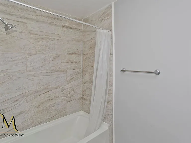 653 Belmont Ave — Photo 16