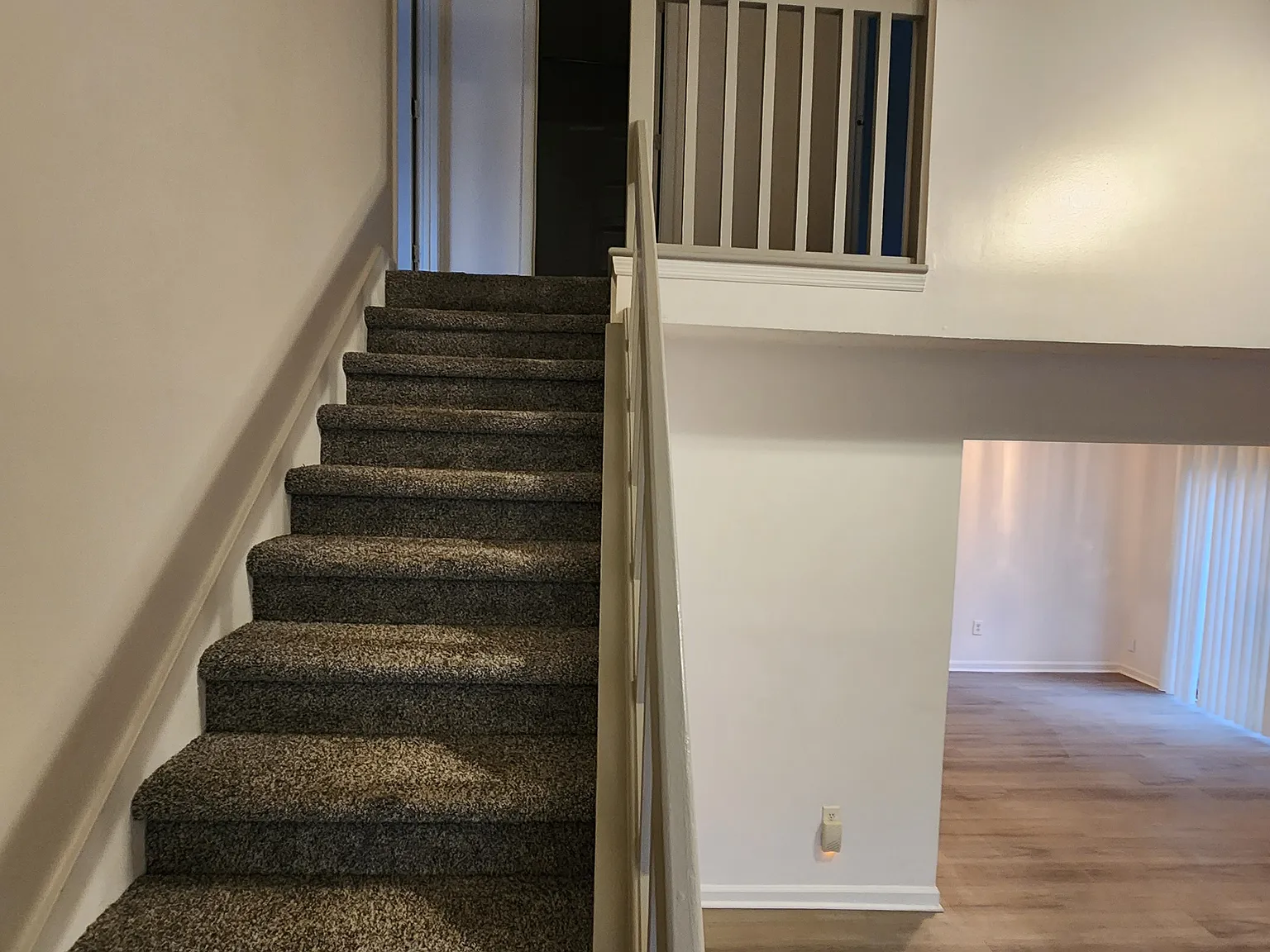 2 bed, 1.5 bath, 1150 sqft, $1,550 — Photo 3