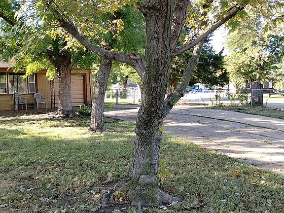4th image of 1003 Osage Ave