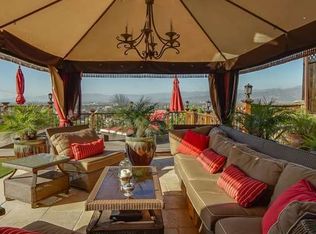 10925 Terryview Dr, Studio City, CA 91604