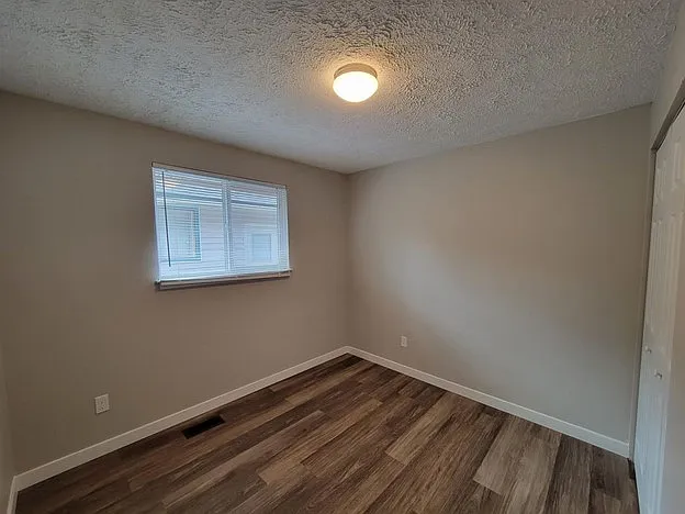 Building Photo - 1014 E Sanson Ave #1014