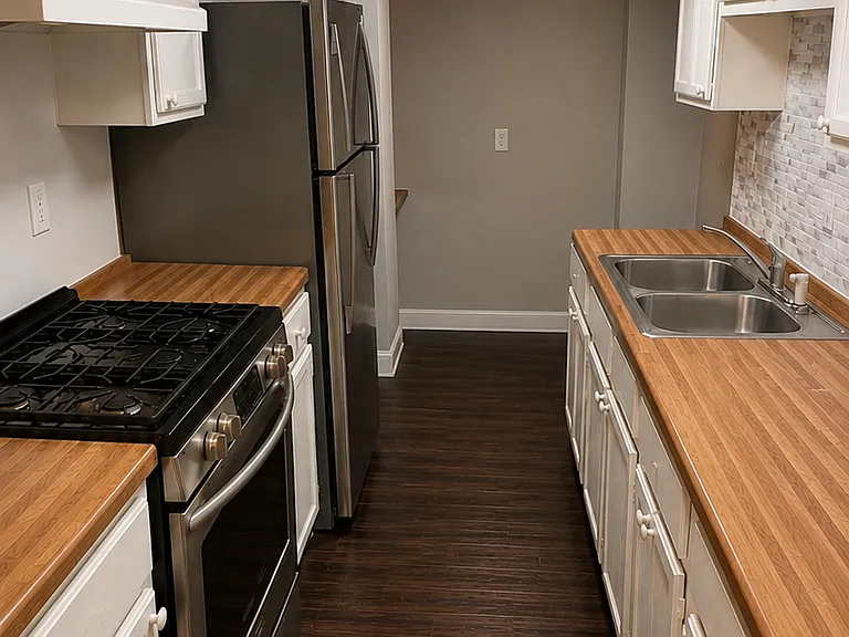7914 Goodman Ave #B — Photo 3