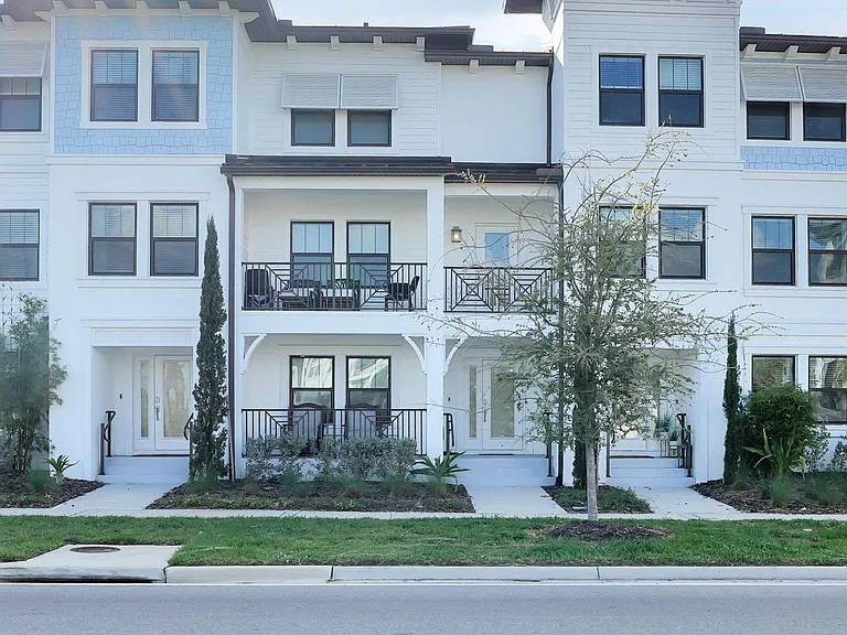 5351 Bridge St — Photo 1