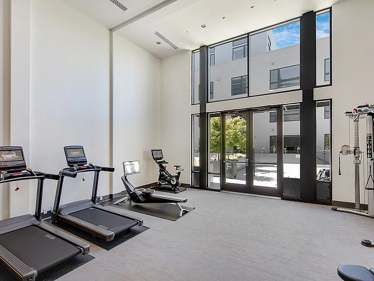 Maxwell Sunnyvale — Photo 24