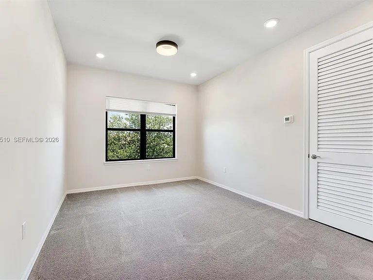 2485 Primrose Pl — Photo 29