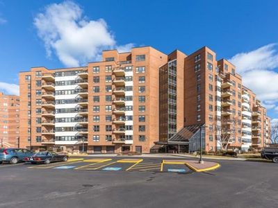 1 Seal Harbor Rd APT 408, Winthrop, MA, 02152