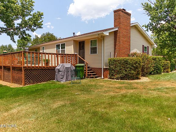 4th image of 103 Dante Cir