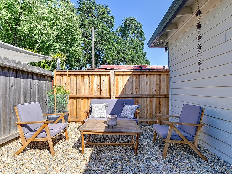 Your very own private, fenced yard!