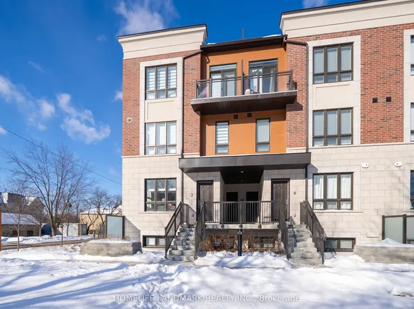 4015 Hickory Dr #2, Mississauga, ON L4W 0G6