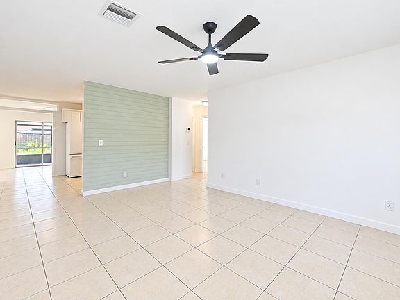 4th image of 4497 SE ROARING BROOK Way
