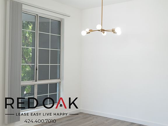 4th image of 4320 S Centinela Ave #101
