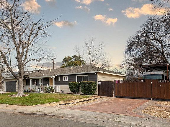 3rd image of 5348-5348 Valparaiso Cir