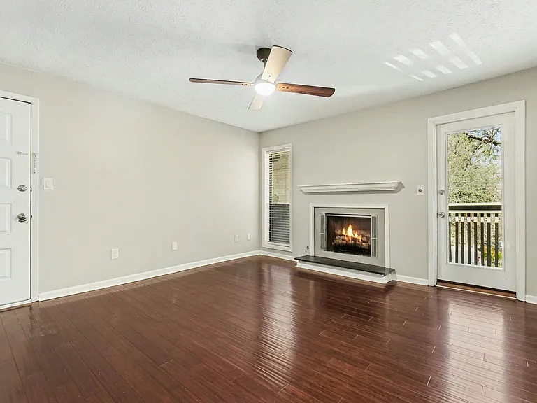 918 Dunbar Dr — Photo 4