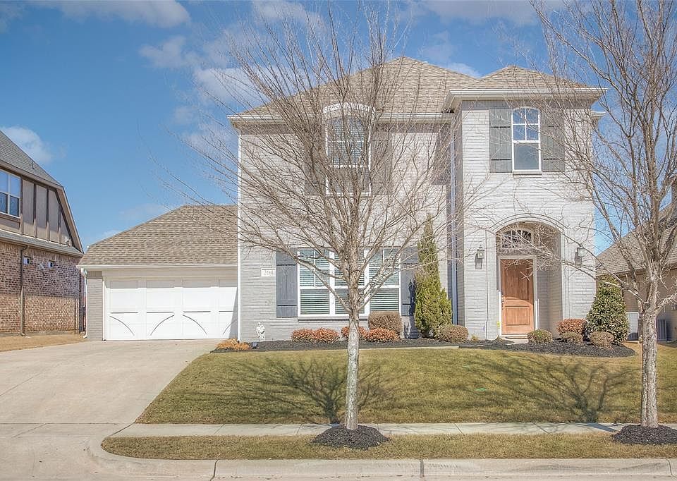1st image of 204 Bluestem Ln