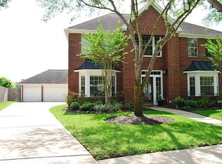 6102 Hansford Ln, Sugar Land, TX 77479
