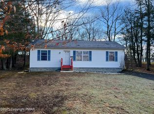 2520 McEwan Blvd, East Stroudsburg, PA 18302