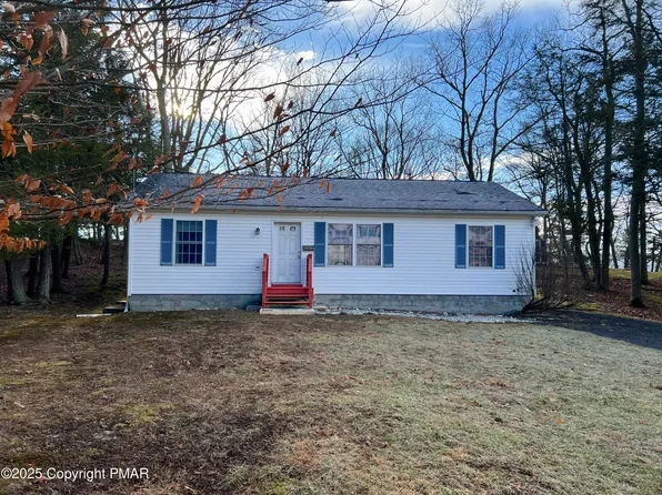 2520 McEwan Blvd, East Stroudsburg, PA 18302