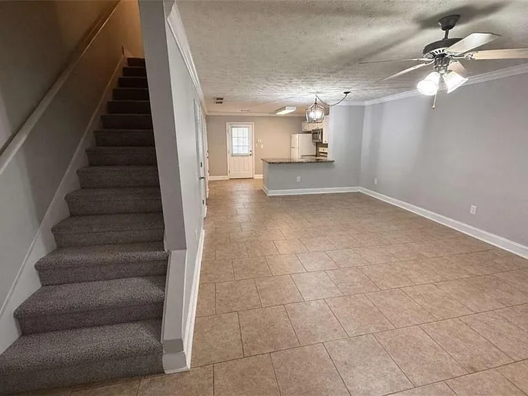 105 Westchester Dr #A3 — Photo 4