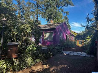 7344 SW 27th Ave, Portland, OR 97219